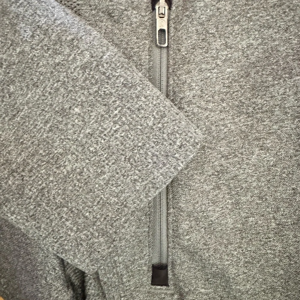 Lululemon Pulse Jacket - Picture 6 of 6